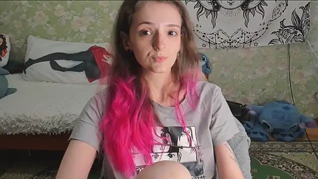 Snapshot of Cutie_Adelia chatting on 07/28/26, 02:13 Cutie Adelia online show from 07/28/26, 02:13