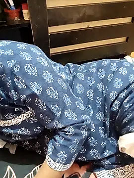 Diya 143 online show from 10/19/25, 05:57