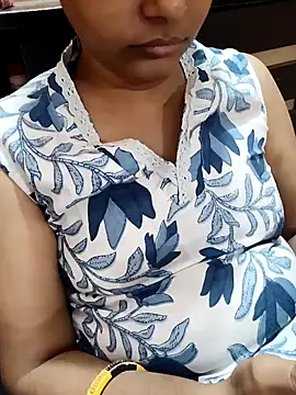 Diya 143 online show from 10/26/25, 06:14