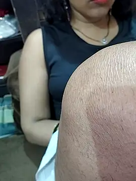 Diya 143 online show from 04/18/26, 07:58