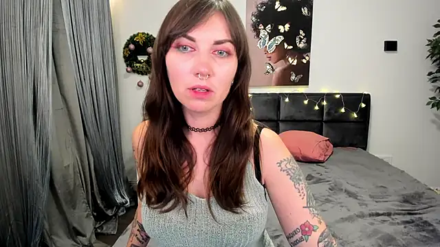 Snapshot of StacyTigerr chatting on 12/24/24, 02:54 StacyTigerr online show from 12/24/24, 02:54