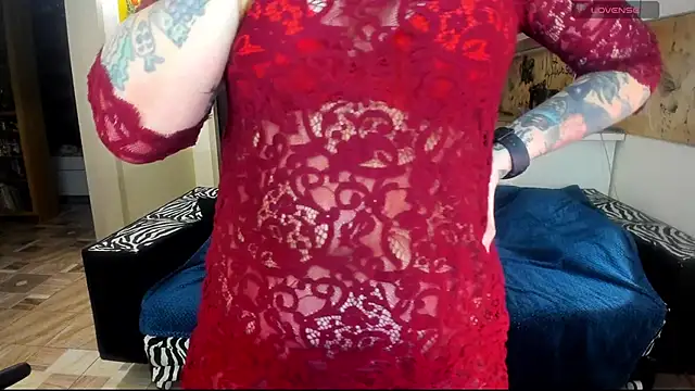 StacyTigerr online show from 12/04/25, 04:05