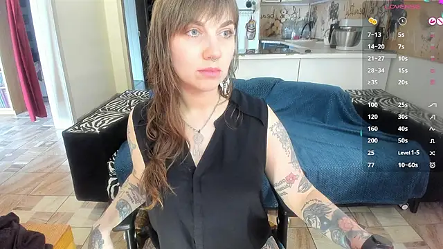 Snapshot of StacyTigerr chatting on 05/13/26, 11:51 StacyTigerr online show from 05/13/26, 11:51
