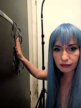 Snapshot of GangBangKitty chatting on 05/12/26, 05:32 GangBangKitty online show from 05/12/26, 05:32