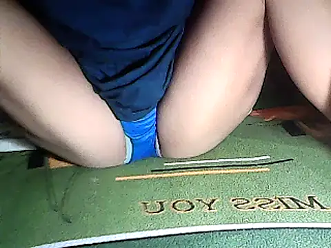 Snapshot of supertightkitty chatting on 12/27/24, 02:47 supertightkitty online show from 12/27/24, 02:47
