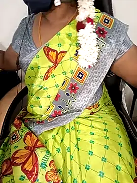 Tamil-hotwife online show from 03/04/25, 12:44