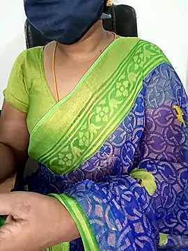Tamil-hotwife online show from 03/18/25, 07:42