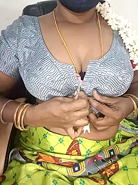 Tamil-hotwife online show from 11/02/25, 06:43
