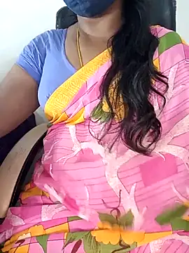 Tamil-hotwife online show from 11/17/25, 04:29