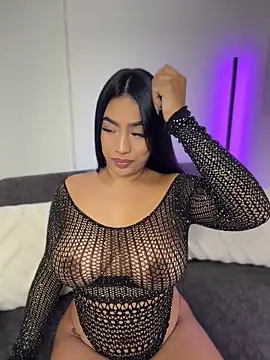 Sara mocca  online show from 04/16/26, 07:36