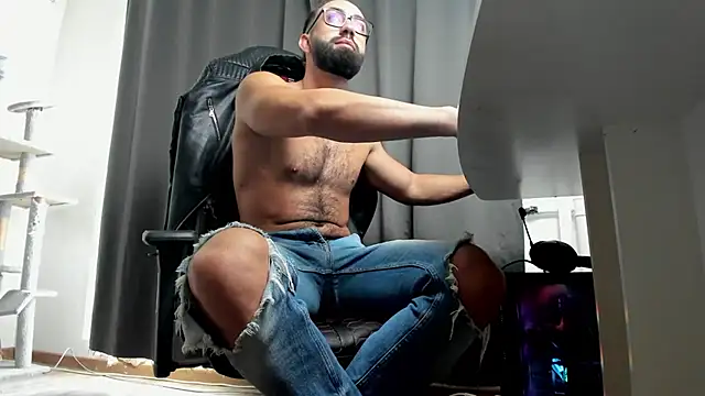 liamaesthetic online show from 11/22/25, 08:57