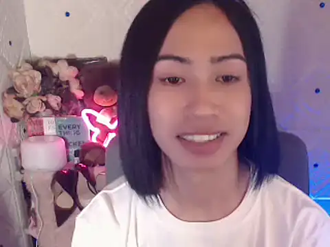 Snapshot of Lemonadexxx chatting on 02/24/25, 11:54 Lemonadexxx online show from 02/24/25, 11:54