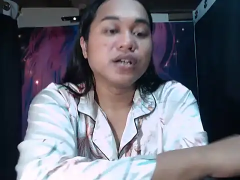 Snapshot of bettina_love chatting on 10/24/25, 03:41 bettina love online show from 10/24/25, 03:41