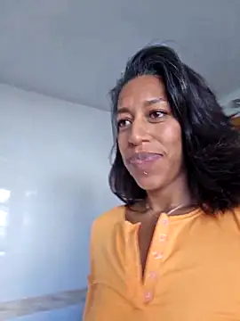 Goldenlace online show from 10/15/25, 12:38