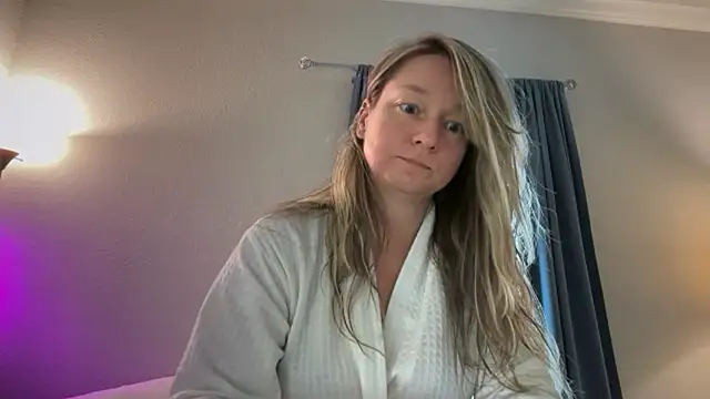 Vivian MayXxX online show from 03/29/26, 05:35