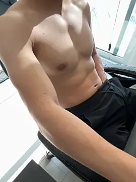 Snapshot of 1714914111 chatting on 10/06/25, 02:14 1714914111 online show from 10/06/25, 02:14