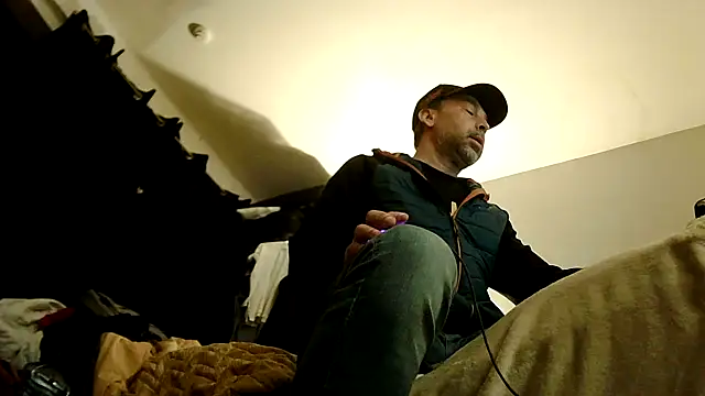 Wolfeman74 online show from 02/17/26, 05:52