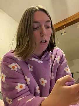 Snapshot of Daisy_Michto_Officiel chatting on 01/28/25, 03:15 Daisy Michto Officiel online show from 01/28/25, 03:15