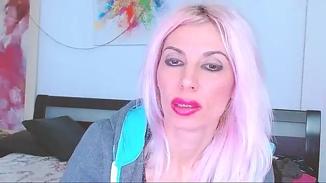 HoneyLara online show from 03/02/25, 06:16