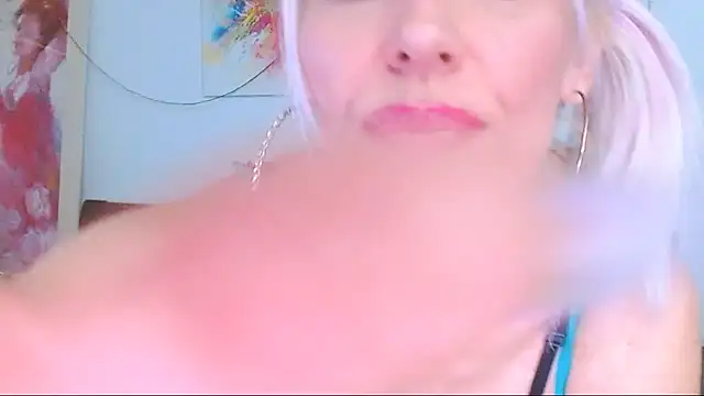 HoneyLara online show from 03/09/25, 08:18