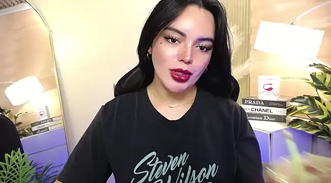 HotstuffCherrySummer online show from 01/13/25, 09:30