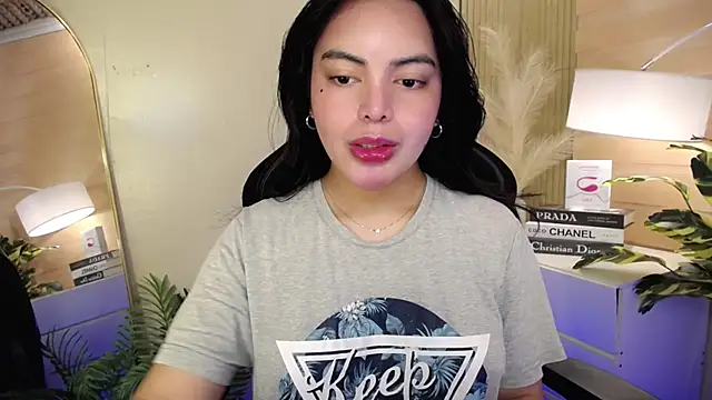 HotstuffCherrySummer online show from 01/16/25, 06:25