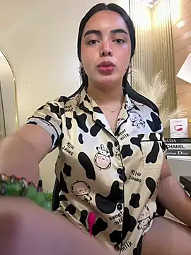 HotstuffCherrySummer online show from 02/26/25, 06:15