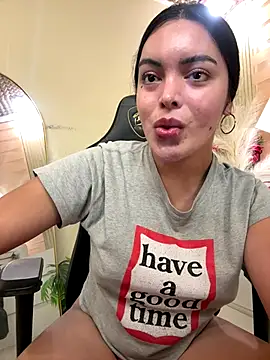 HotstuffCherrySummer online show from 11/26/25, 07:42