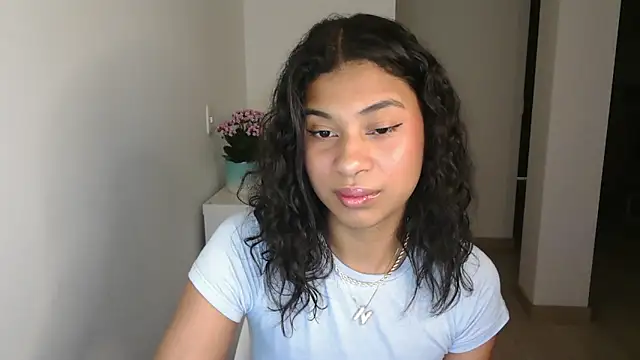 dark enchantress  online show from 12/13/24, 12:31