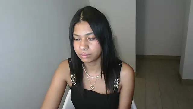 dark enchantress  online show from 02/22/25, 01:22