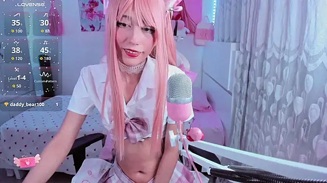 Snapshot of mia_kawaii05 chatting on 05/23/26, 12:16 mia kawaii05 online show from 05/23/26, 12:16