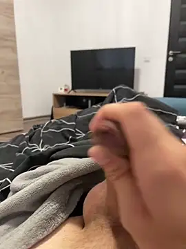 Snapshot of LoudPony chatting on 10/11/25, 06:01 LoudPony online show from 10/11/25, 06:01