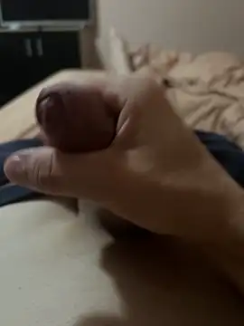 Snapshot of LoudPony chatting on 11/02/25, 06:27 LoudPony online show from 11/02/25, 06:27