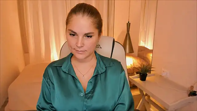 Ellis Foxy online show from 12/13/24, 09:20