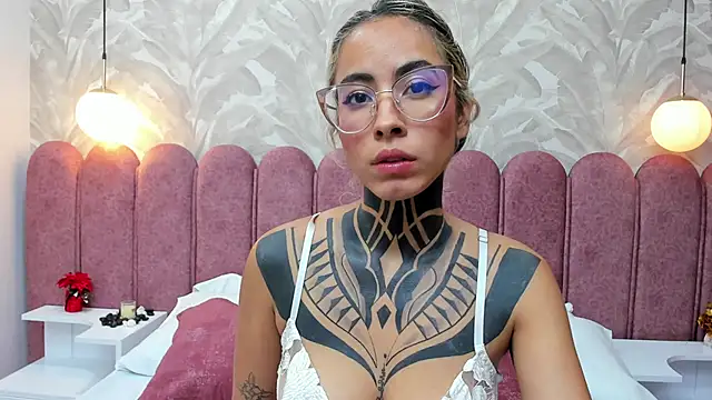 NicoleBlum online show from 01/16/25, 09:19