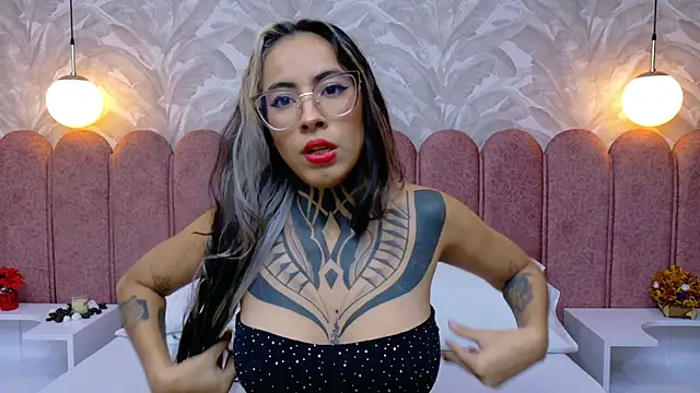 NicoleBlum online show from 01/23/25, 12:41