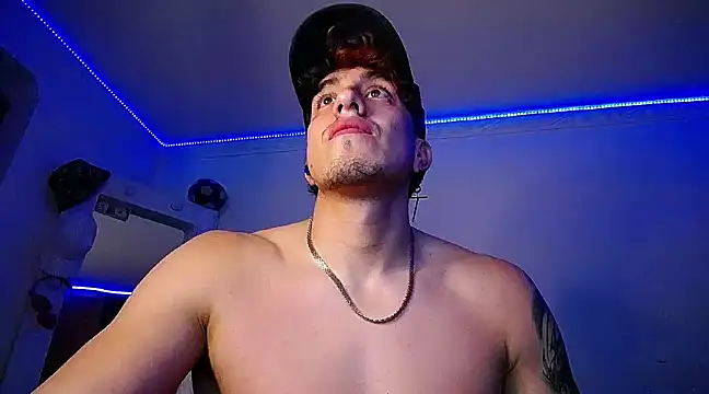 strongboy  online show from 12/31/24, 12:00