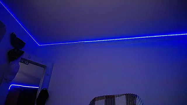 strongboy  online show from 01/11/25, 04:38