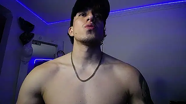 strongboy  online show from 01/19/25, 12:38