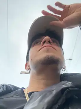 strongboy  online show from 12/03/25, 11:30