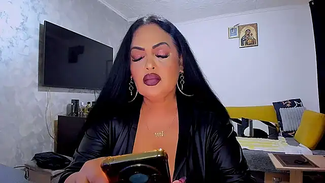 Brendaxx1 online show from 05/17/26, 08:27
