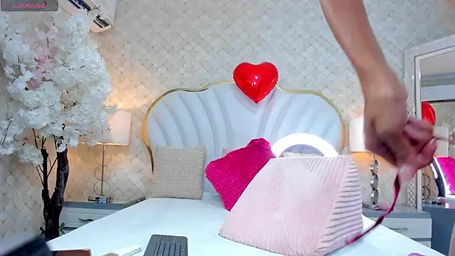 KendalStallyon online show from 02/18/26, 08:49