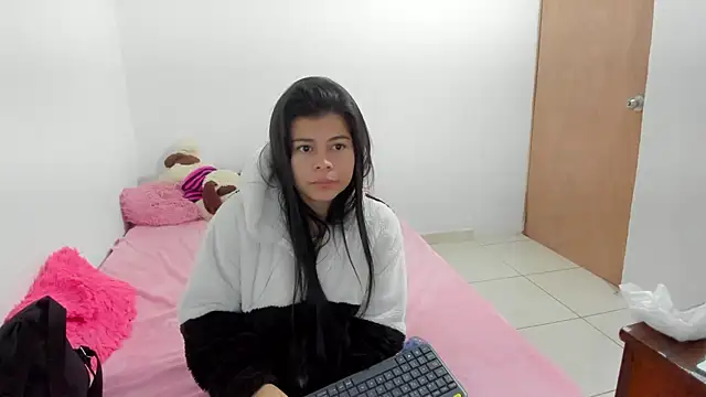 sweetnia online show from 02/19/26, 07:54