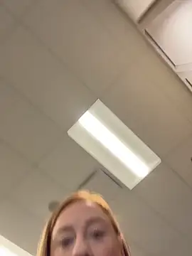 cinnatitties online show from 10/28/25, 03:04