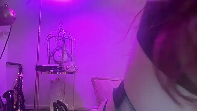 crystalsbaby online show from 11/10/25, 08:30