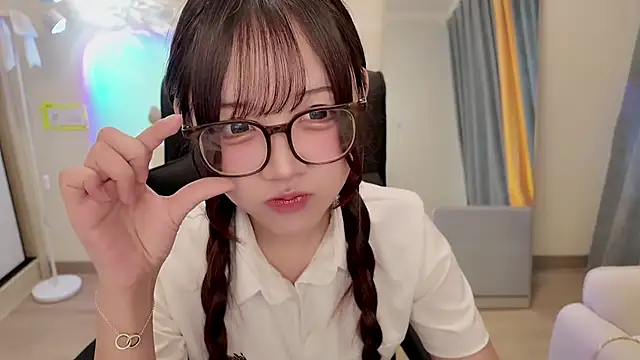 Sakura Anne online show from 04/09/26, 06:30