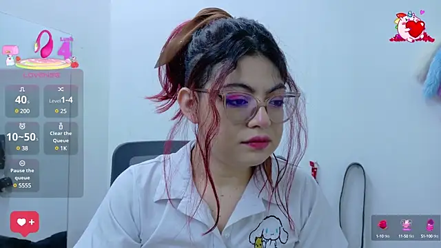 Catwhite  online show from 03/10/25, 12:37