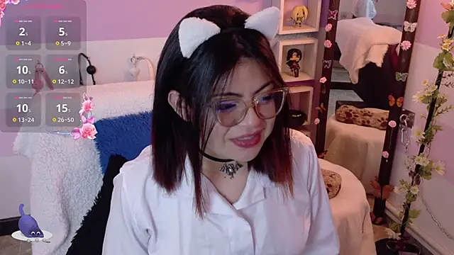 Catwhite  online show from 03/17/26, 05:16