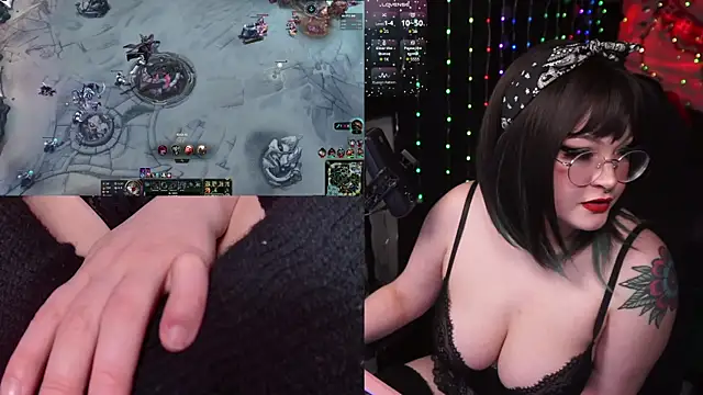 evamila online show from 11/22/25, 02:32