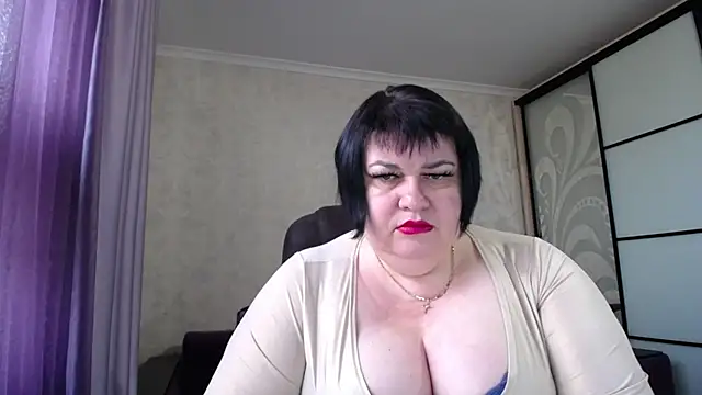 JuicyLady Di online show from 10/05/25, 04:55